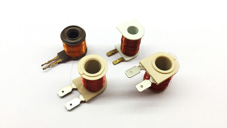 Soldadura por puntos por resistencia para válvula solenoide automotriz — Conexión de alambre esmaltado a pin