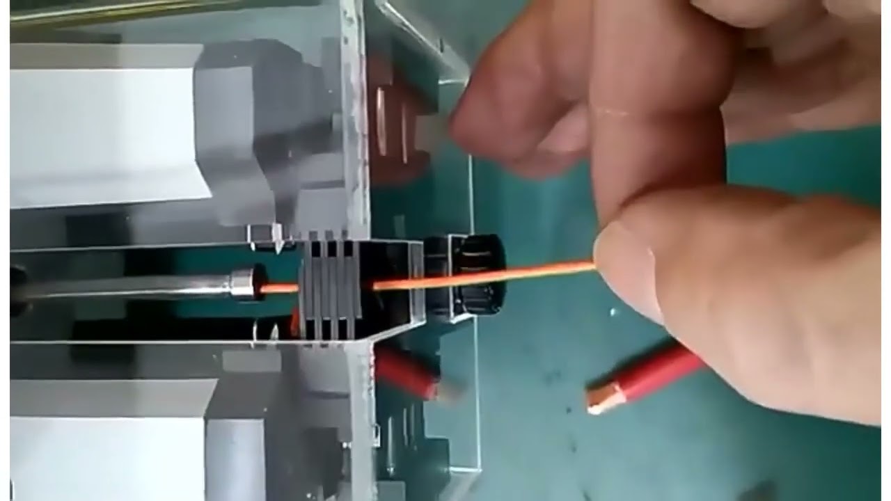 Máquina Peladora de Cables Eléctricos por Inducción