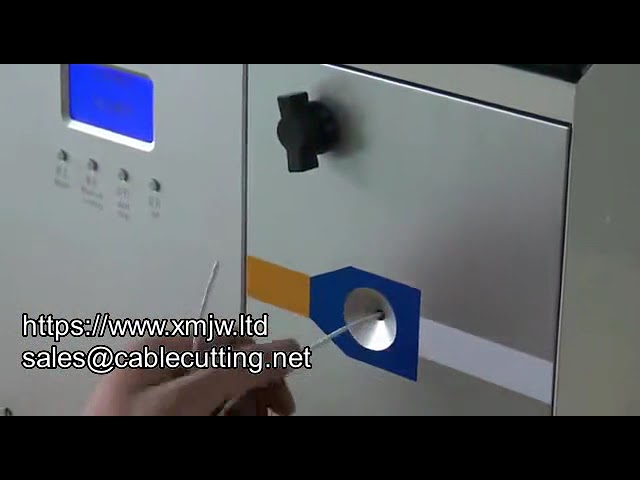 Máquina automática de crimpado de férulas para cables pre-pelados | Crimpado industrial eficiente