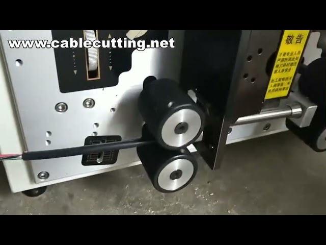 Máquina Peladora de Cables Automática para USB – Corte y Pelado con Alta Precisión