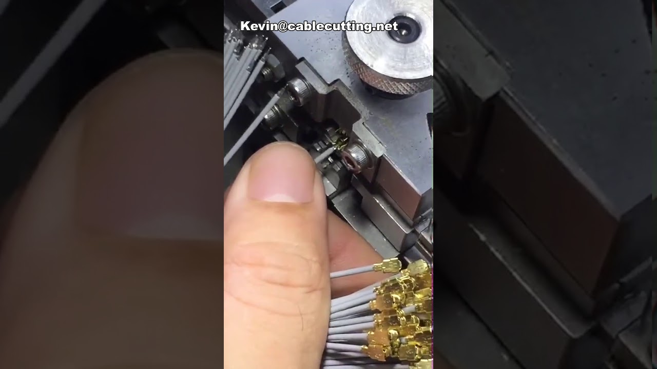 Crimpadora de Terminales IPEX – Precisión Automatizada para Arneses y Cables