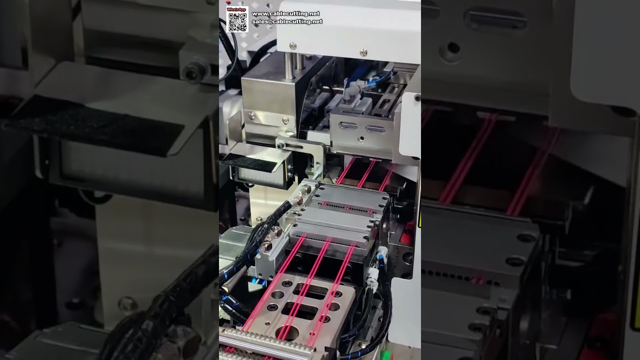 Máquina Todo en Uno para Crimpado de Terminales e Inserción de Carcasas Plásticas en Arneses