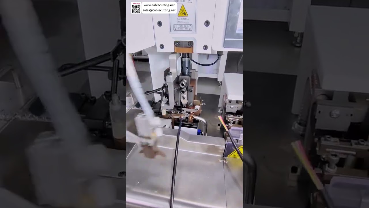 Máquina para Procesar Cables Multicore con Funda para Vehículos Eléctricos | Equipo Automático de Arnés de Cables