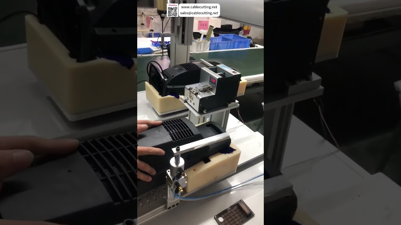 Prueba en Vivo de Máquina Automática de Atornillado en Agujeros Profundos – Equipo de Automatización Industrial y Ensamblaje Inteligente