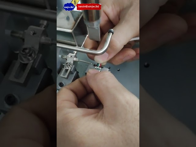 Mesa de soldadura semiautomática para conector USB-C y cable de carga móvil