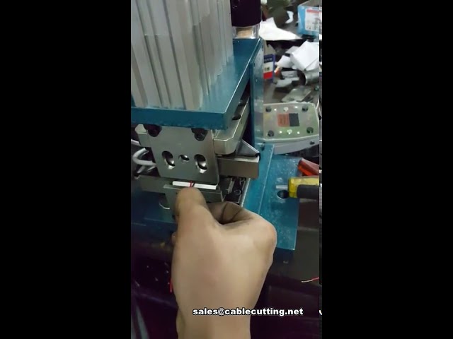Máquina neumática de pelado y retorcido de cables | Pelacables industrial de alto rendimiento