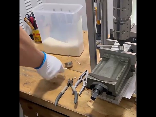 Máquina de Inyección de Plástico de Sobremesa Mini – Ideal para Laboratorio y Piezas Pequeñas (PE)