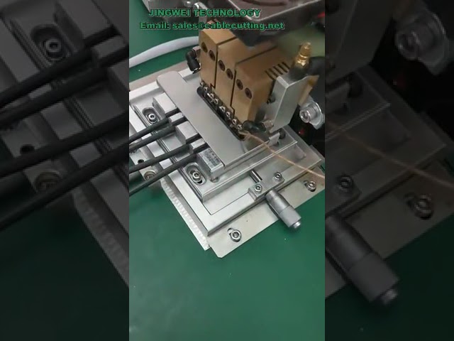 Máquina de soldadura de doble cara para cabezales de cable de datos - Soldadura de precisión automática