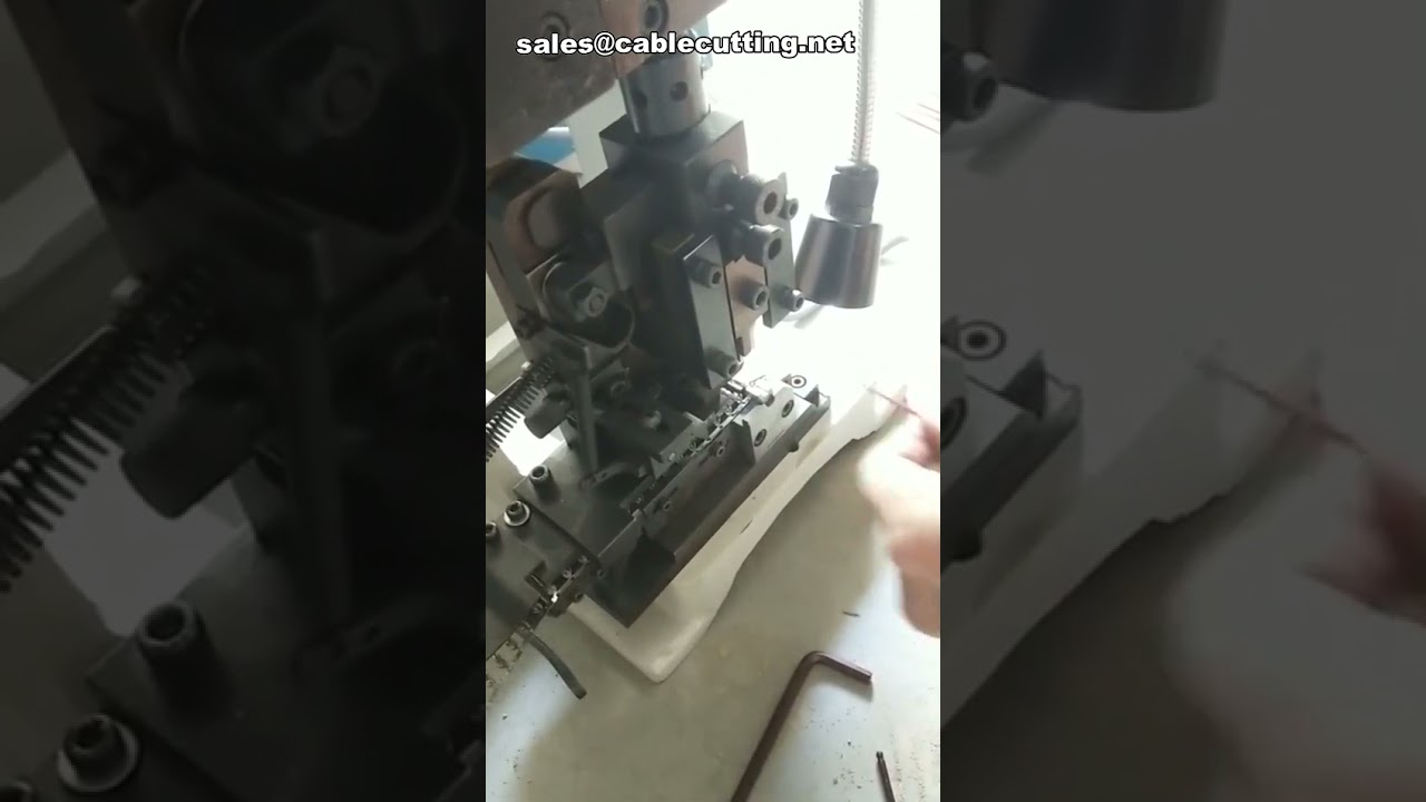 Máquina de Crimpado de Terminales de Cable | Equipo Silencioso para Automatización Industrial