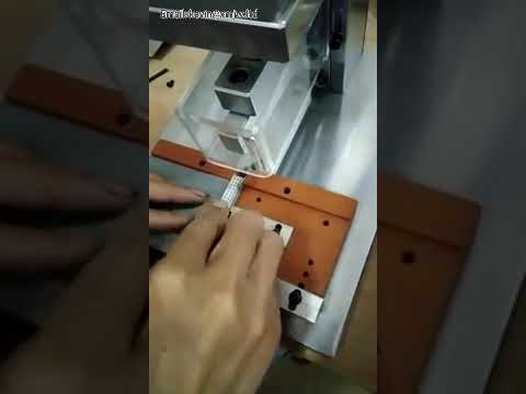 Máquina de Crimpado Neumático IDC para Cables de Computadora | Prensadora de 8 Puestos FC Gris y Blanco