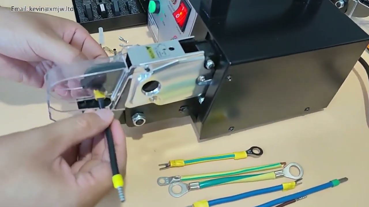 Máquina Automática de Crimpado de Terminales Eléctricos 0.25-16mm² EM-6B2/EM-6B1 con Juegos de Matrices Intercambiables
