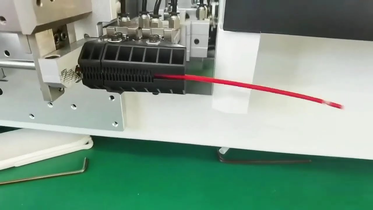 Máquina Numeradora de Cables Automática 121: Multifuncional y Completa