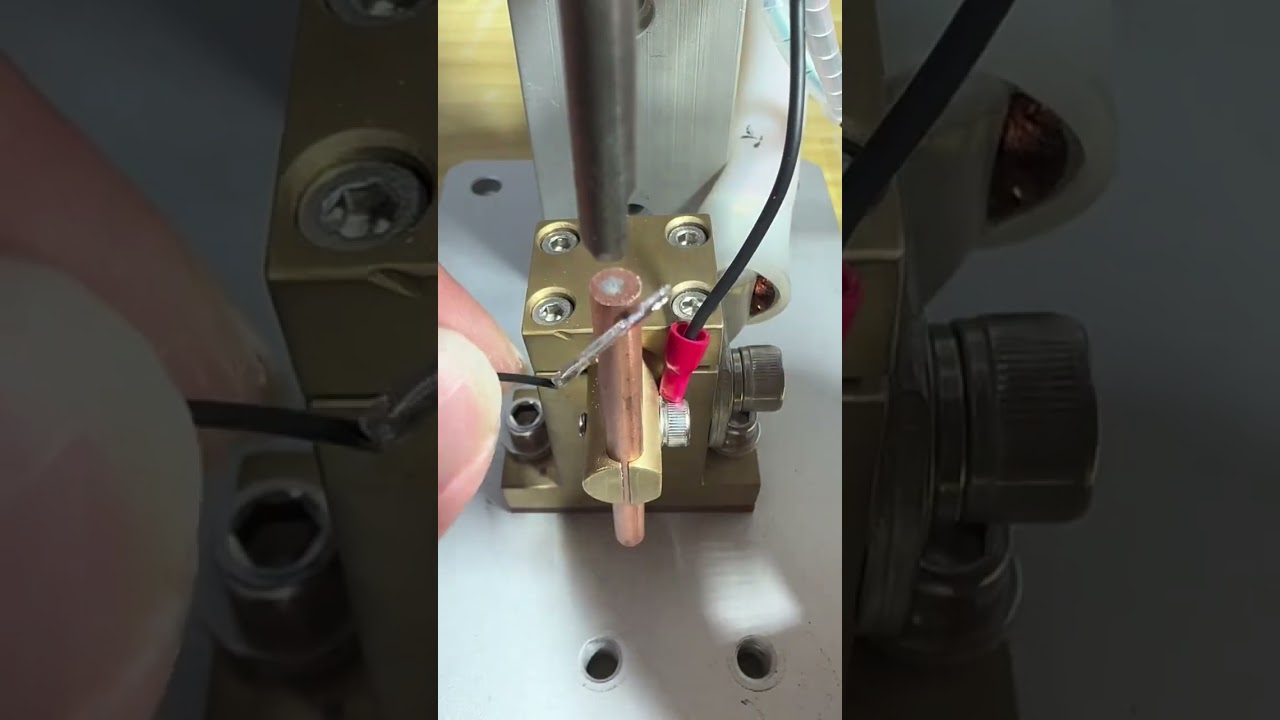 Procesamiento de terminales de mazos de cables: soldadura ultrasónica y por resistencia para ensamblajes de fábrica