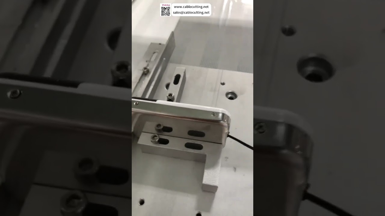 Máquina automática de atornillado para reproductores MP3 — Tornillos pequeños
