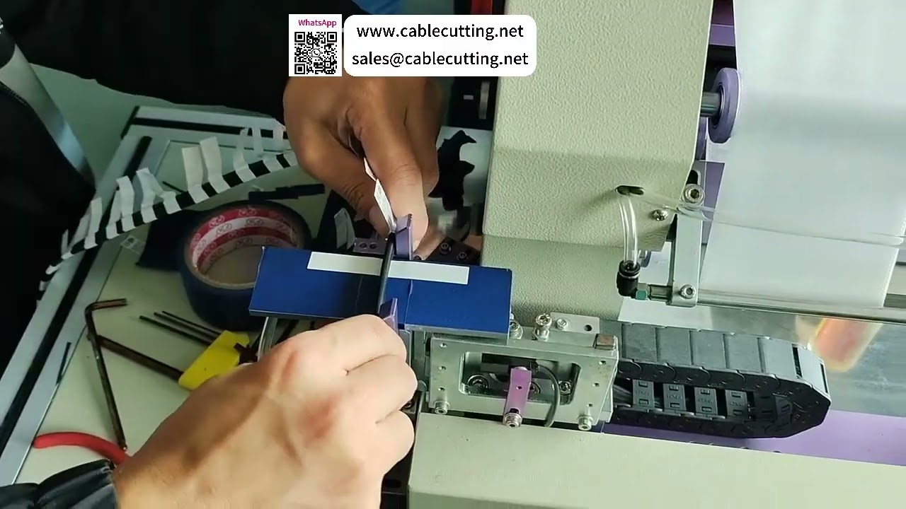 Máquina plegadora y etiquetadora de cables — etiquetado automático 3 en 1