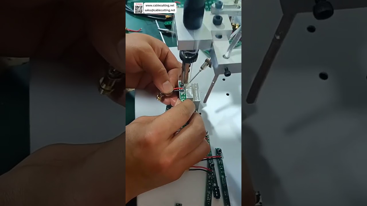 Máquina semiautomática de soldadura de cables, soldadura angular de punto único para terminales de difícil acceso