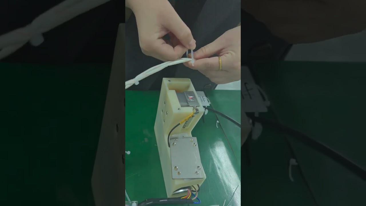 Herramienta portátil de alta eficiencia para bridas: fácil montaje para corte automático rápido de múltiples bridas