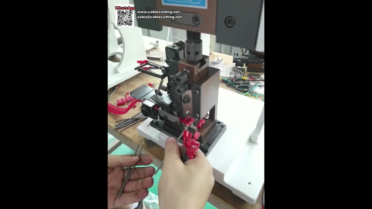 Crimpadora de terminales de 2T — Molde para funda plástica