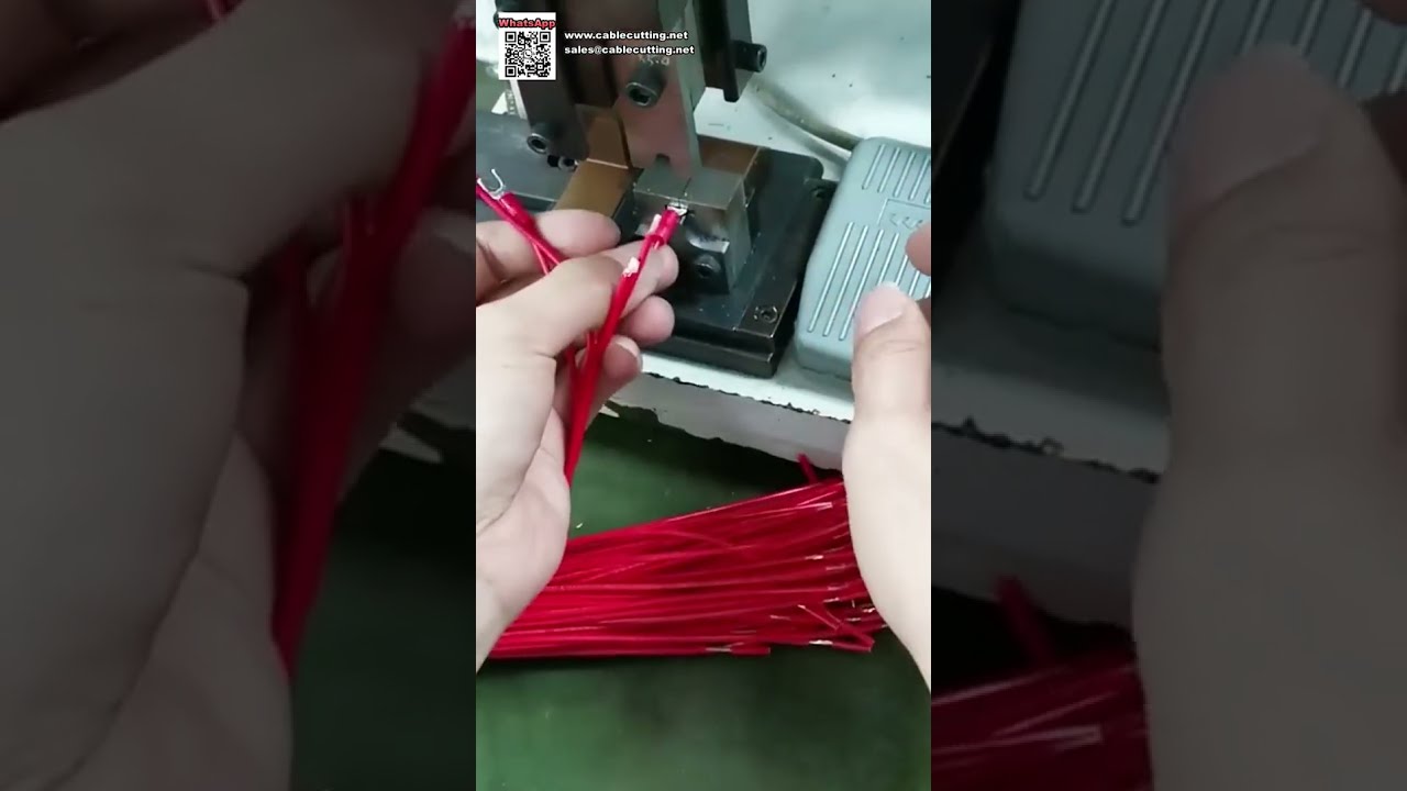 Engastadora de terminales con molde único — Engaste en frío
