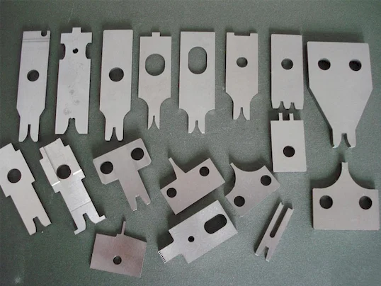 Cuchillas y Matrices para Máquina de Terminales